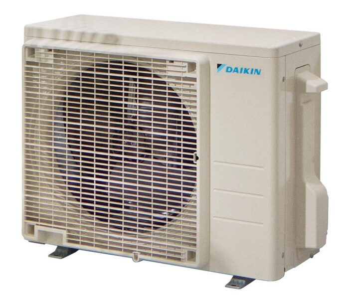 Unidade exterior Daikin Sensira RXF-F de ventilador unico, fundo branco